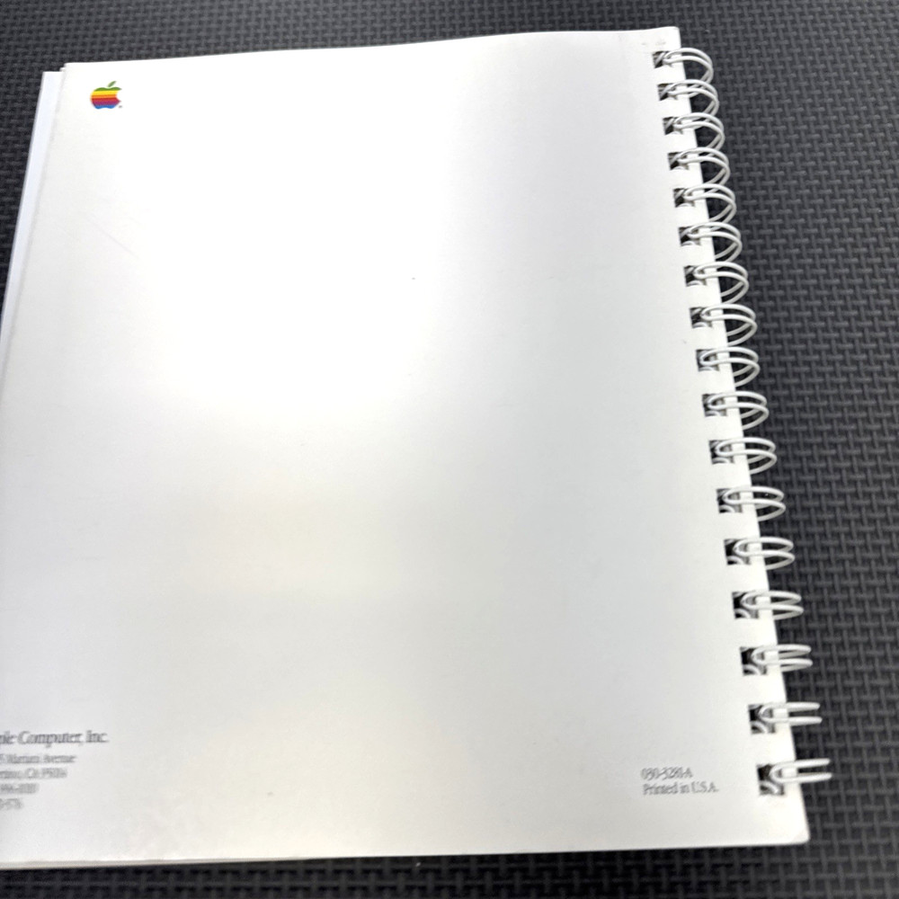 Vintage Apple Computers Manual Book - 1988 Macintosh System Software V 6.0 Guide