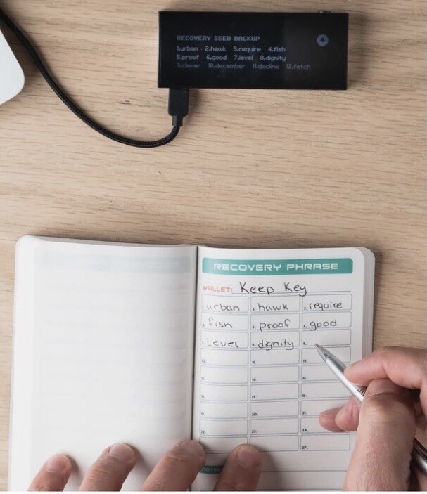 Cryptocurrency Mnemonic Phrase Keeper￼