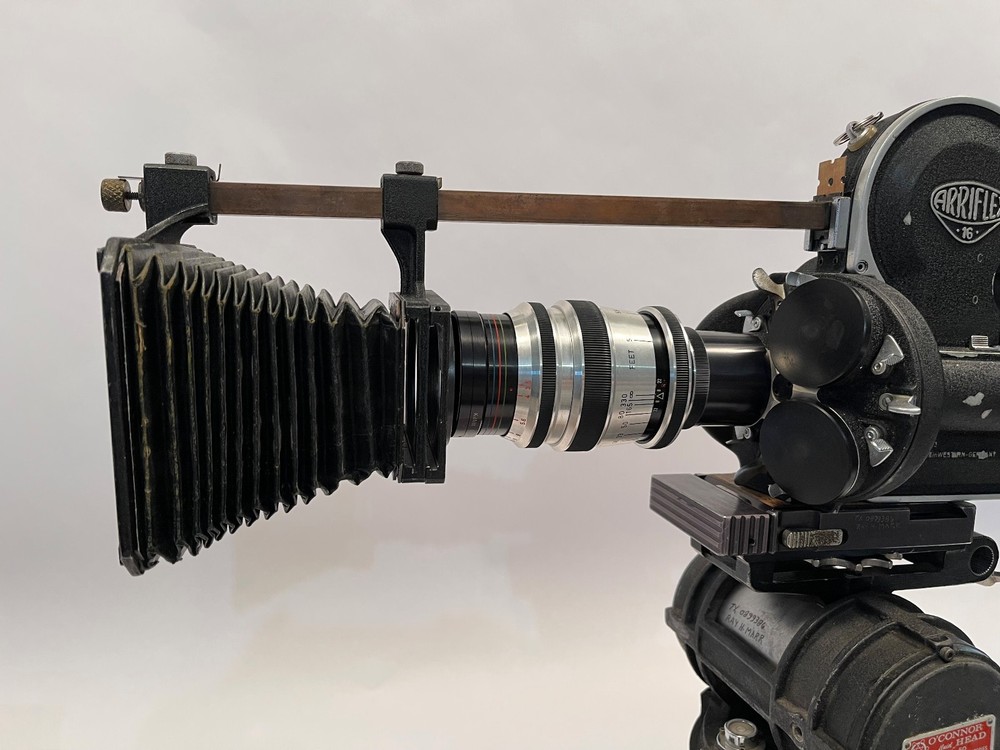 Arri matte box with long support rod