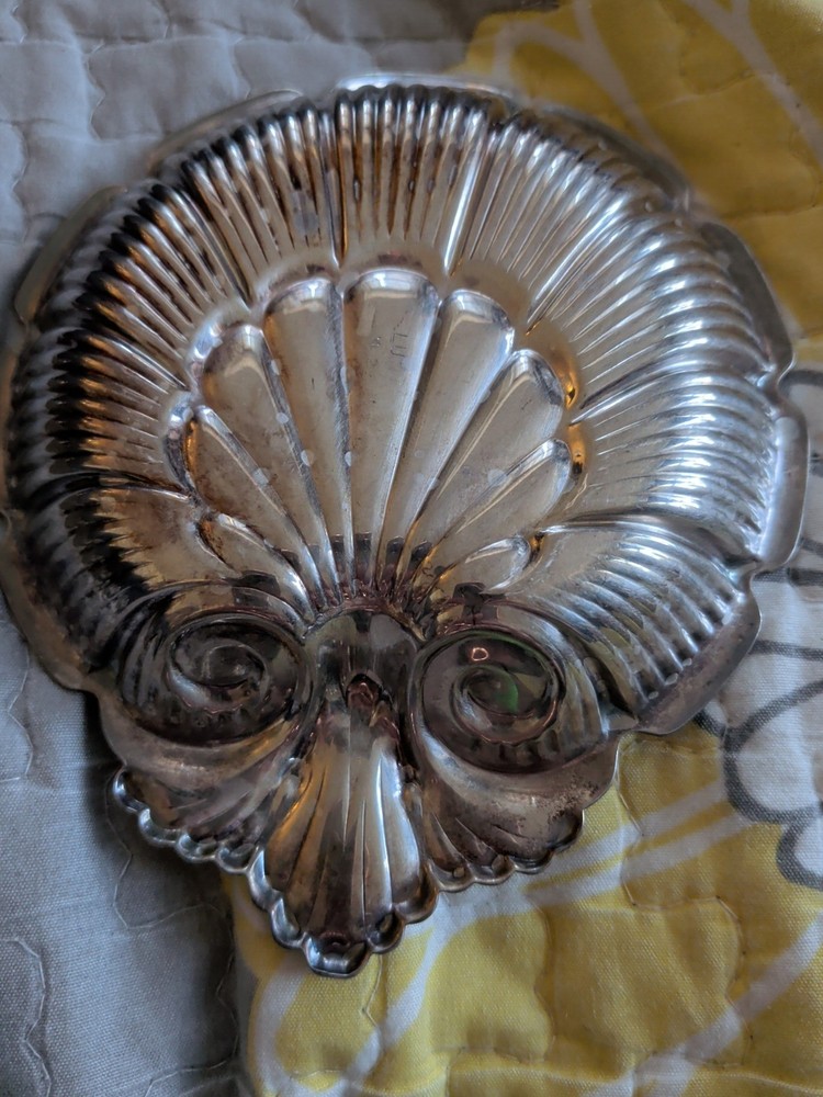 Vintage Silverplate Clam Shape Dishs