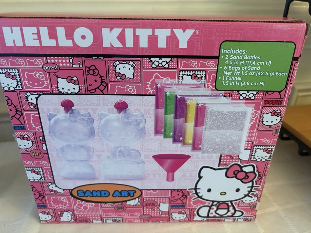 BRAND NEW Hello Kitty Sand Art Craft Learning Kit