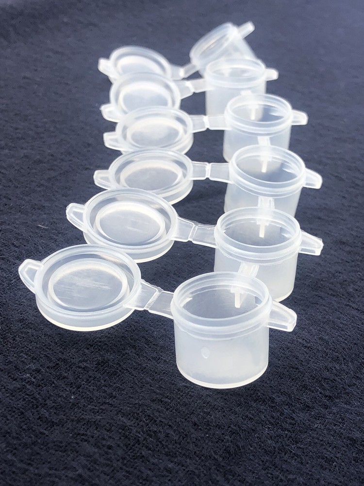 5 ML Mini Empty Paint Pot Pod Plastic Container With Lids 6 Pot-Includes 5 Pods