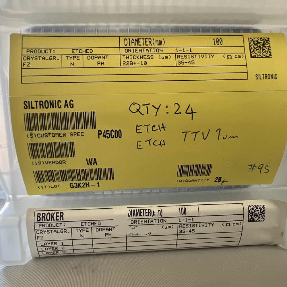 100mm Silicon Wafers-111 Thickness228+-12Resistivity 35-45 ohm Etch +Etch