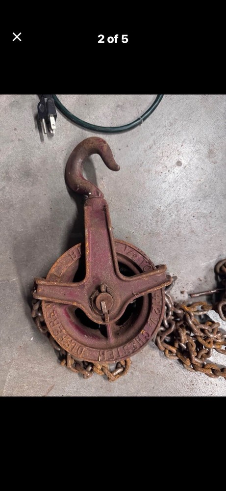 Chester C412 Cast Iron Chain Hoist
