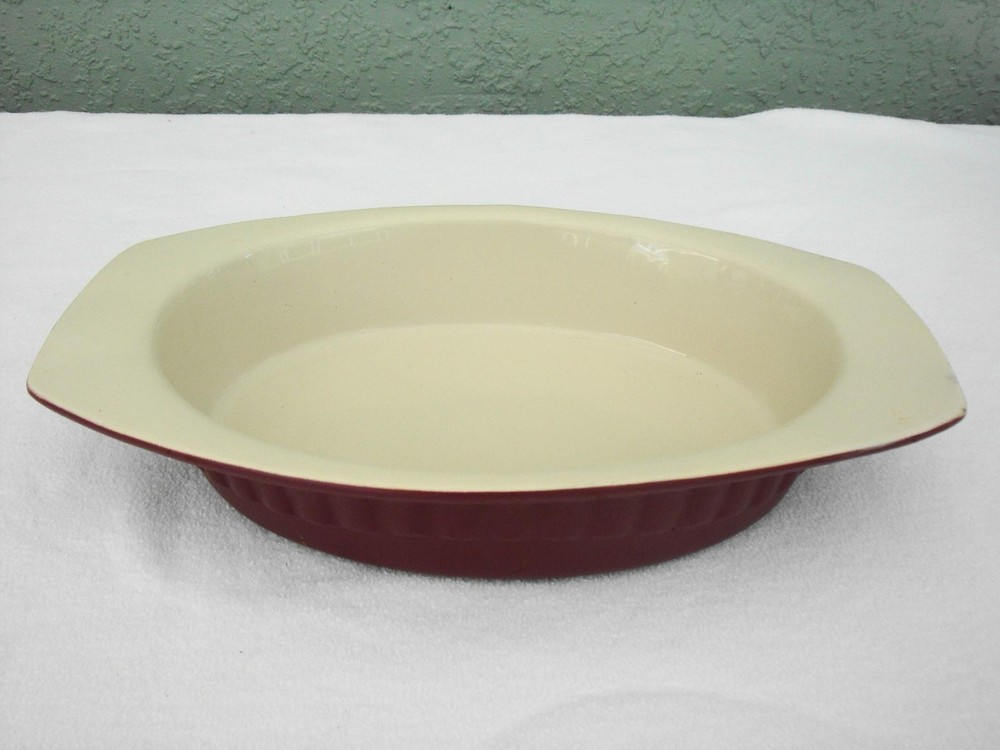 KitchenAid Red Cranberry 2 Quart Stoneware Bakeware Casserole Dish Baking Pan