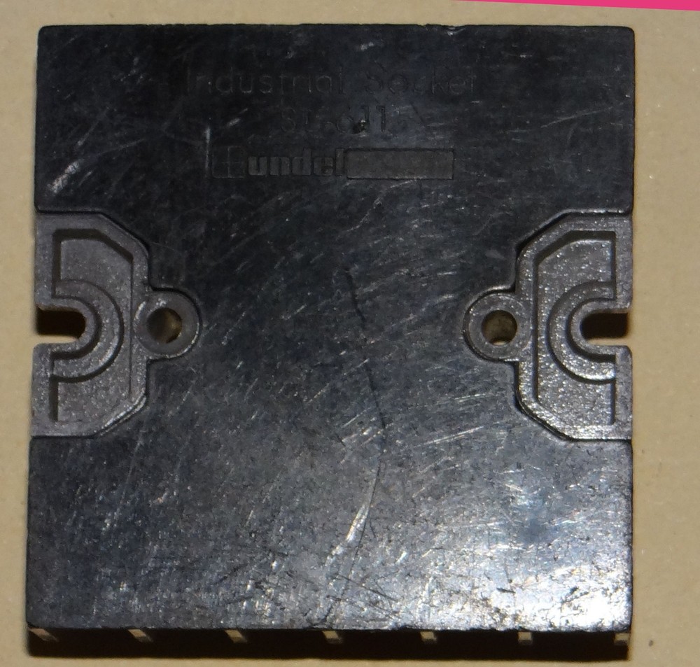 IDEC SR3P-06 10 AMP 11 PIN