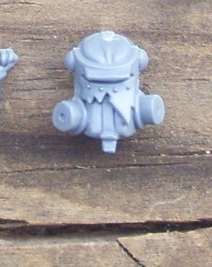 40K Orks Loota/Burna Head Gasmask Bits
