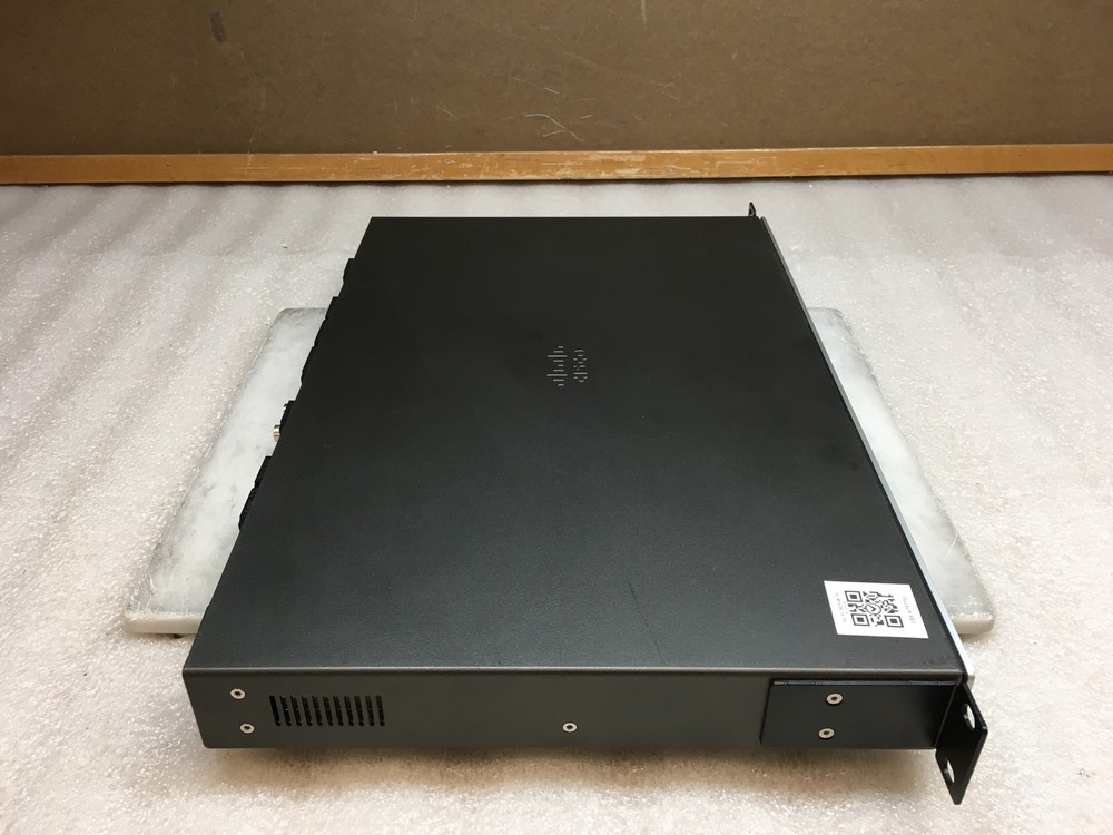 Cisco TelePresence SX80 Codec TTC6-12 CTS-SX80CODEC V01