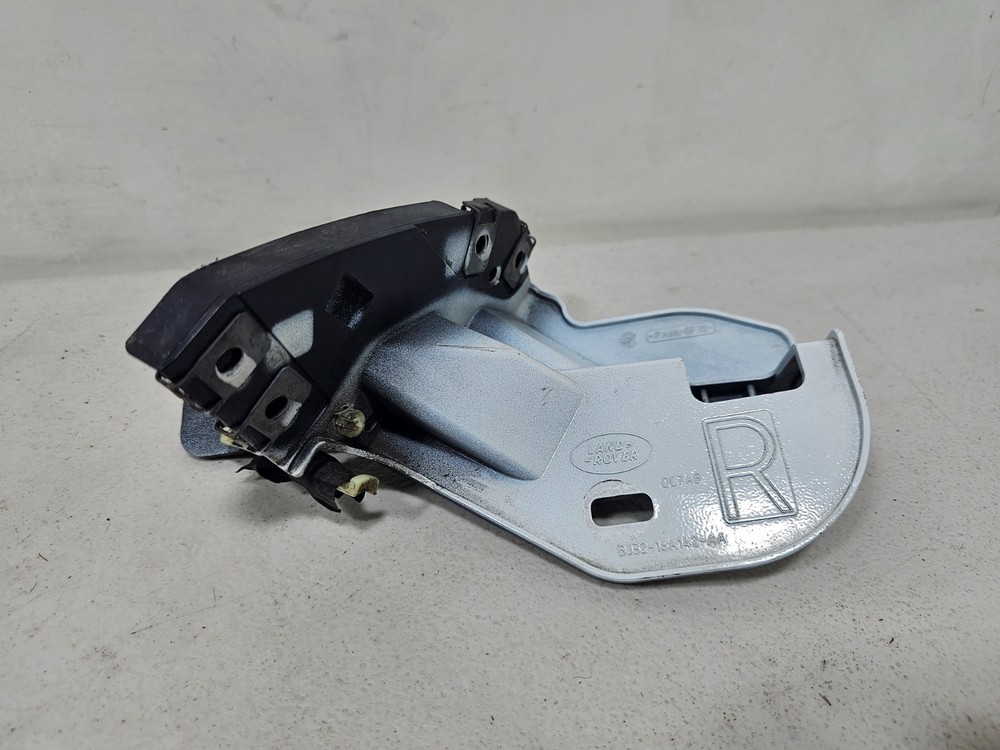 RANGE ROVER EVOQUE WING SUPPORT BRACKET FRONT RIGHT SIDE L538 2012-2018