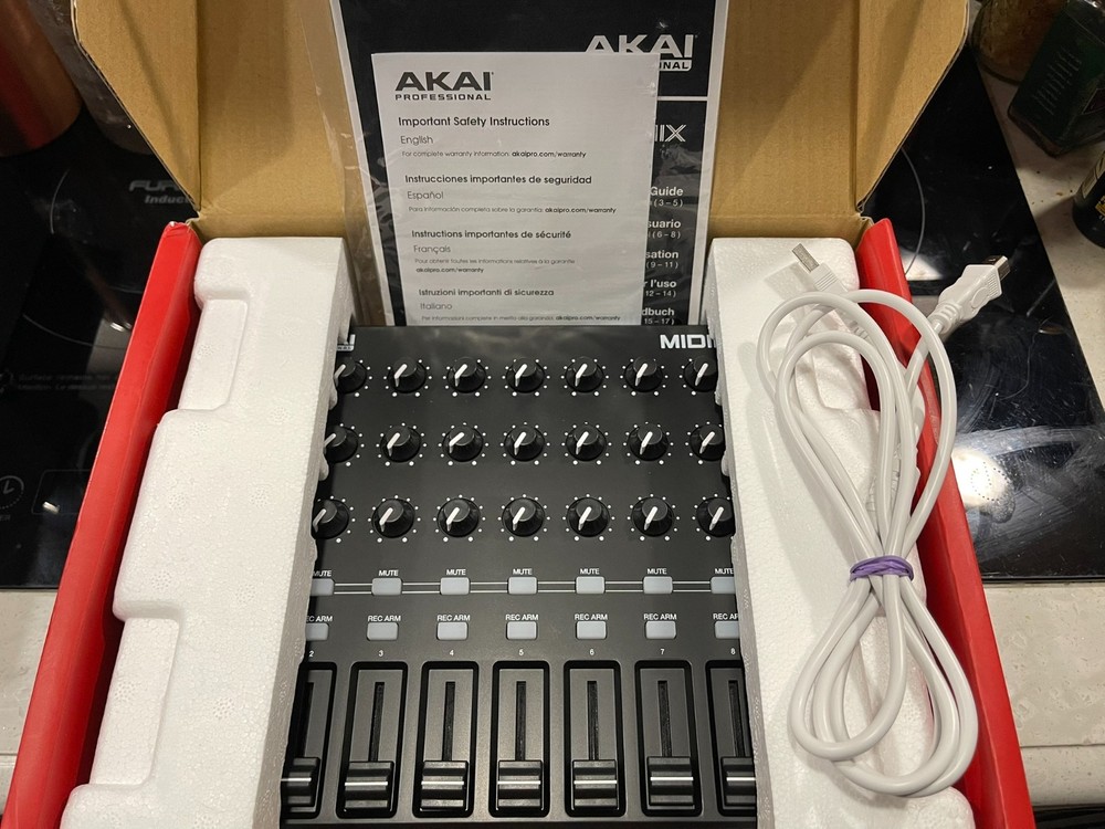 Akai Professional MIDImix Portable Mixer/DAW Controller with Ableton Live Lite