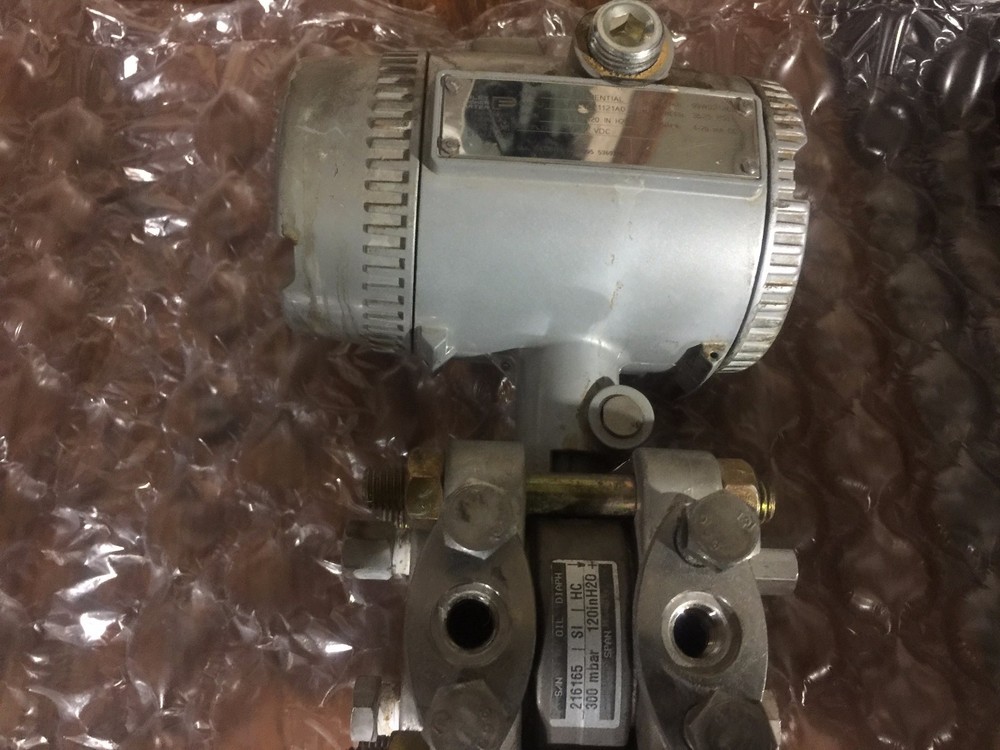 Bailey Controls Differential Pressure Transmitter PTSDDC1221101A0