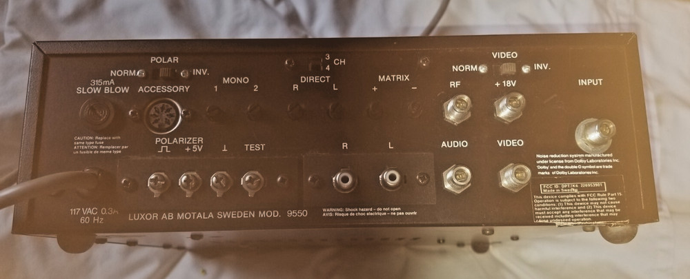 Luxor Satellite Controlled Receiver 9550 Untested but Powers On