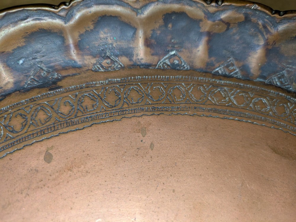 Antique Copper Middle Eastern Etched Serving Tray (13.5")