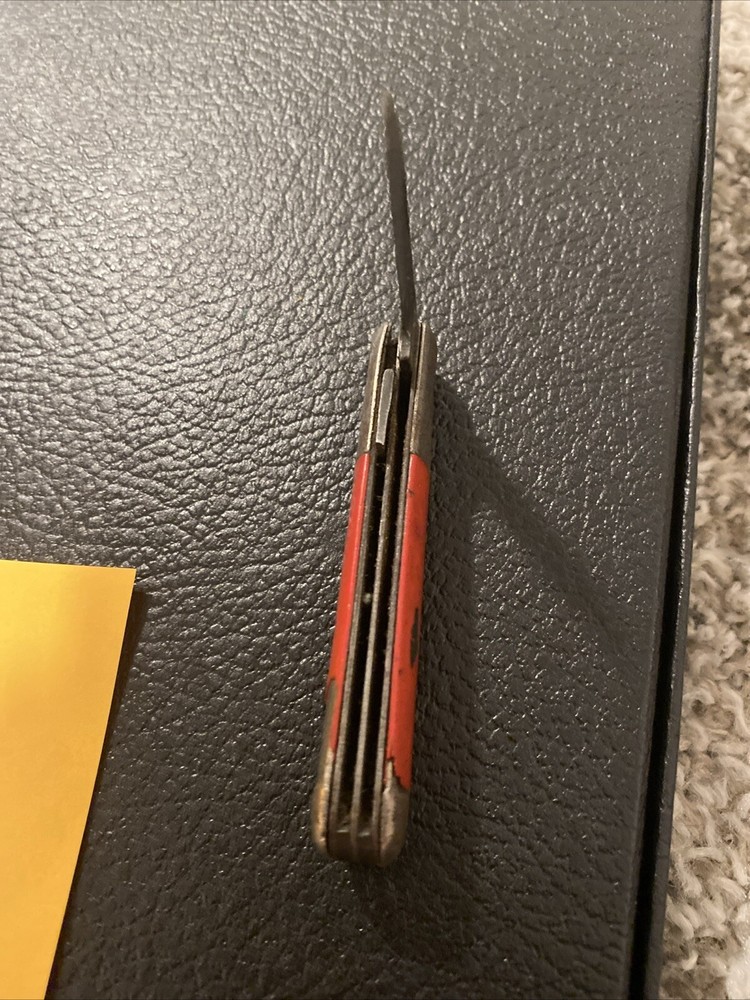 Vintage Barlow Pocket Knife *missing Blade/cracked Case*