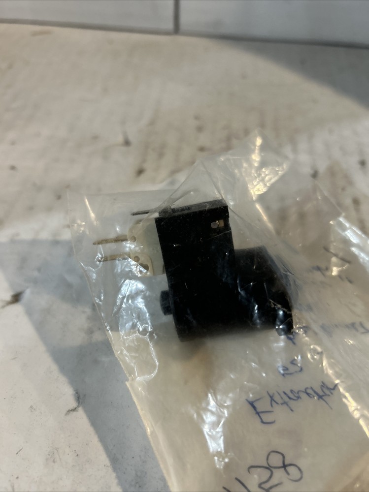 Fetco Brew Basket Sensor Assembly 101158 (SP122)