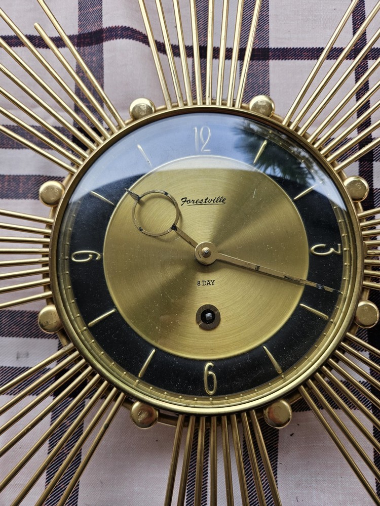 Foresville Starburst Clock, Read Description