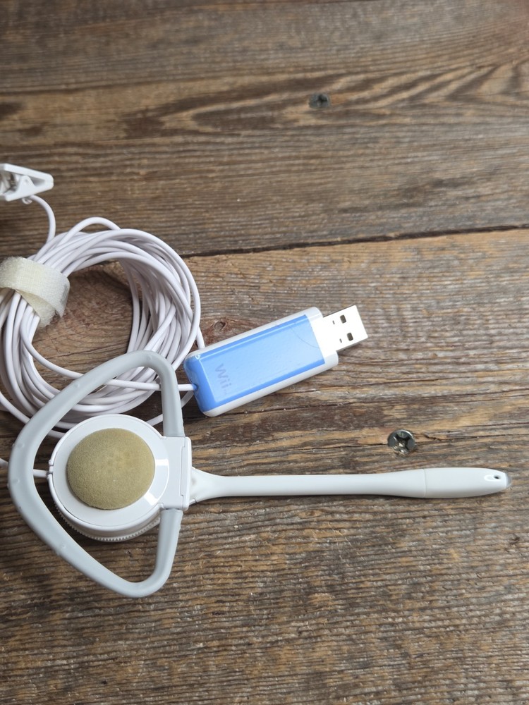 Wii PDP Headbanger White Ear-Hook Headsets