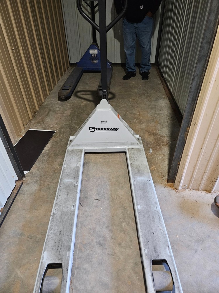 4 Pallet Jacks 5500lb Capacity 2.5 Ton