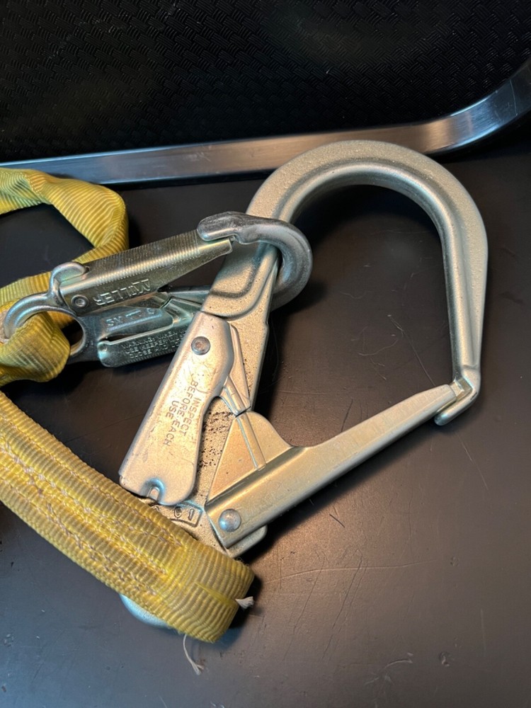 Dbi-sala Safety harness with extras