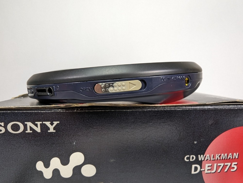 Spiderman D-EJ775 CD player Walkman Discman