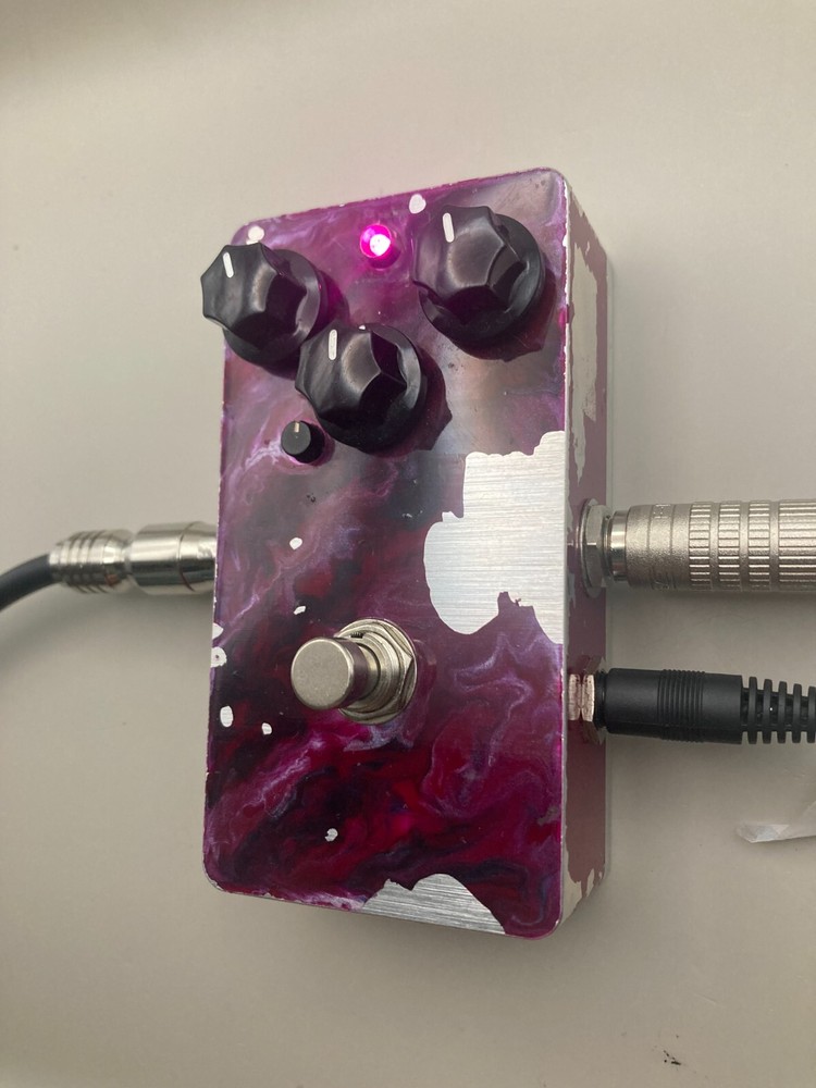 Leqtique 9/9 Distortion Effect Pedal from JP