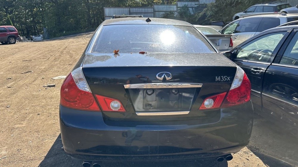 2006 M35 Third Brake Light OEM