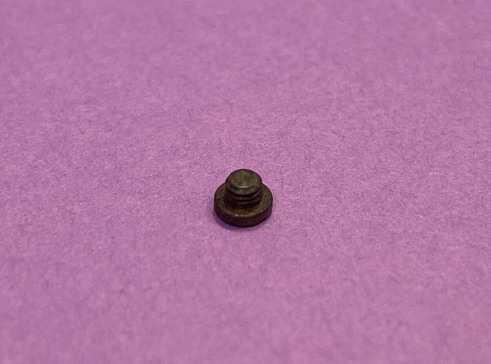 *NOS* 241-SINGER-SCREW FOR SEWING MACHINE*