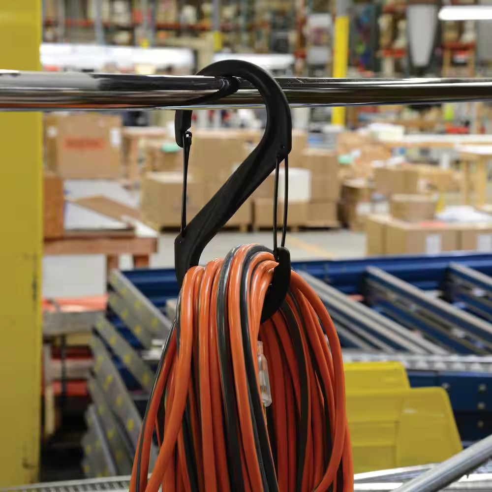 # 10 Plastic Carabiner in Black