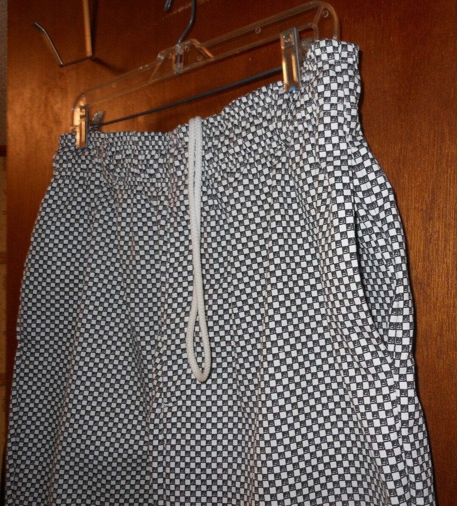 UTY Apparel Black & White Checkboard Chef Uniform Pants Size Large STUDENT w/Hat