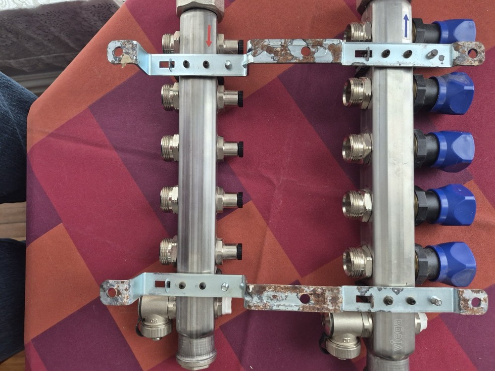 Viega Steel Manifold With Shutoff And Balancing Model 2879