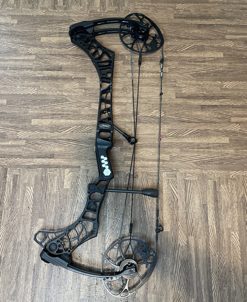 Mathews  Bow V3X 29