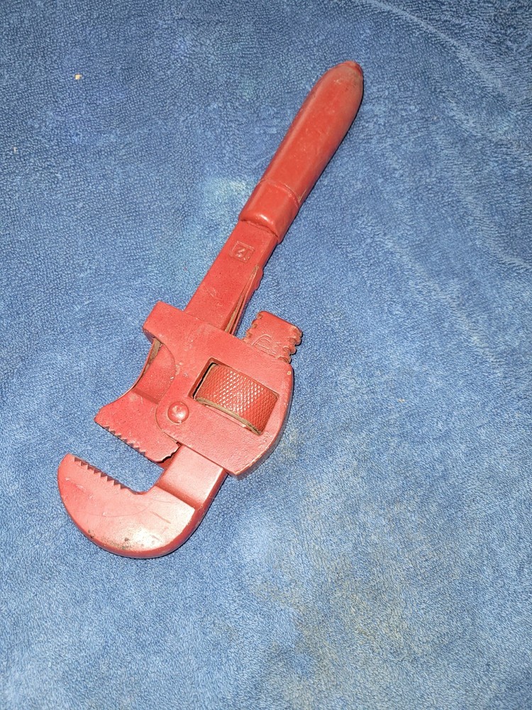 Vintage PEXTO Pipe Wrench