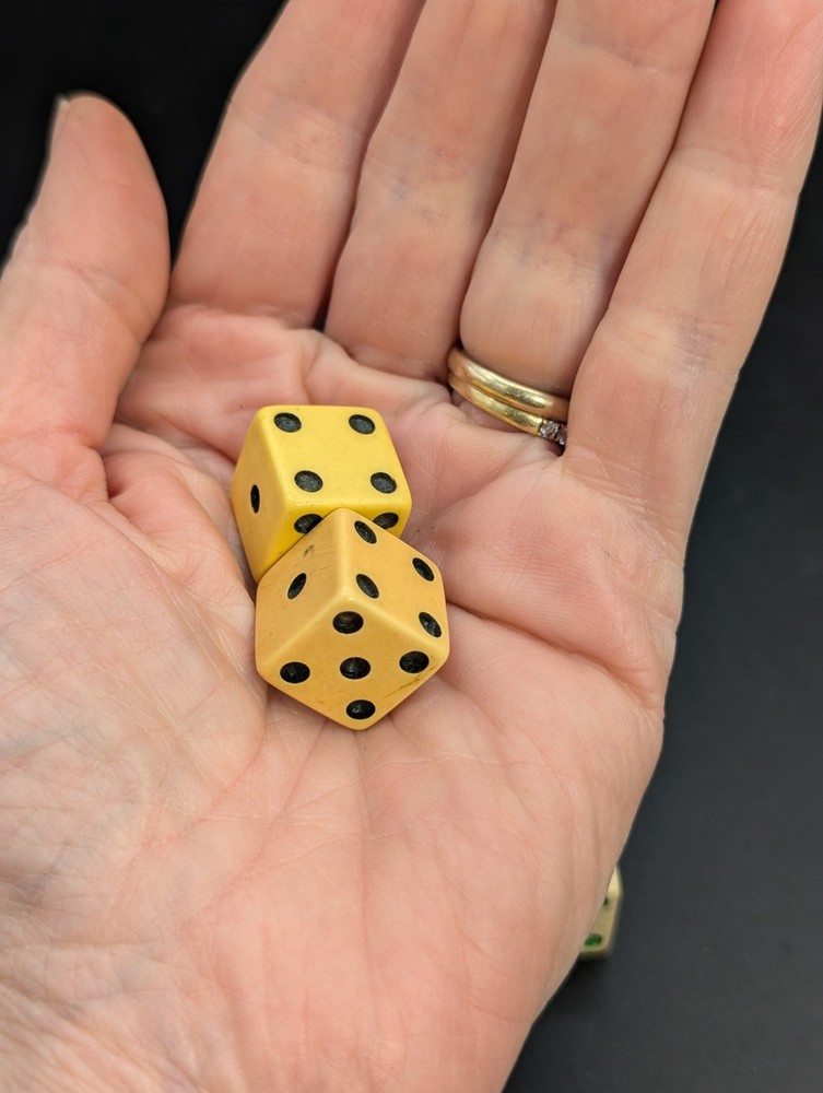 Vintage 7 Cherry Bakelite & 6 Bakelite Mix Dice Set