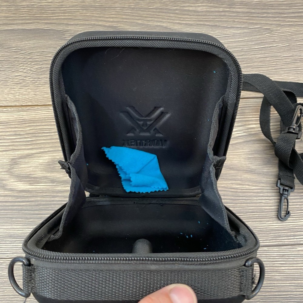 Vortex Optics Diamondback HD Binocular’s Case with Strap