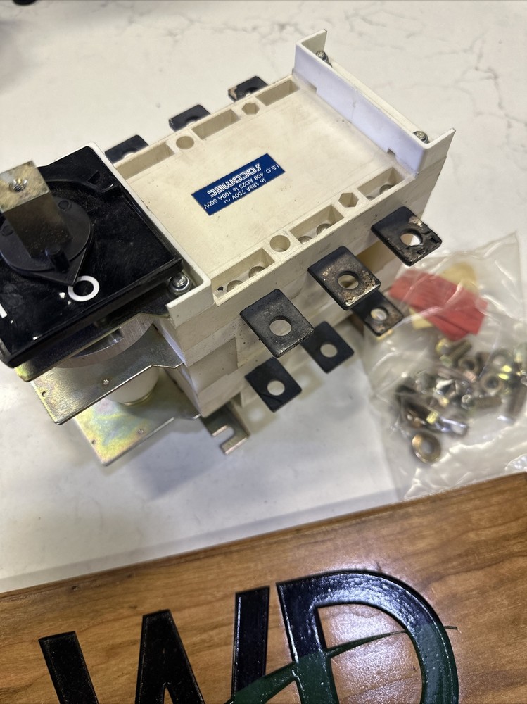 Socomec 100 Amp 3 Pole Manual Transfer Switch