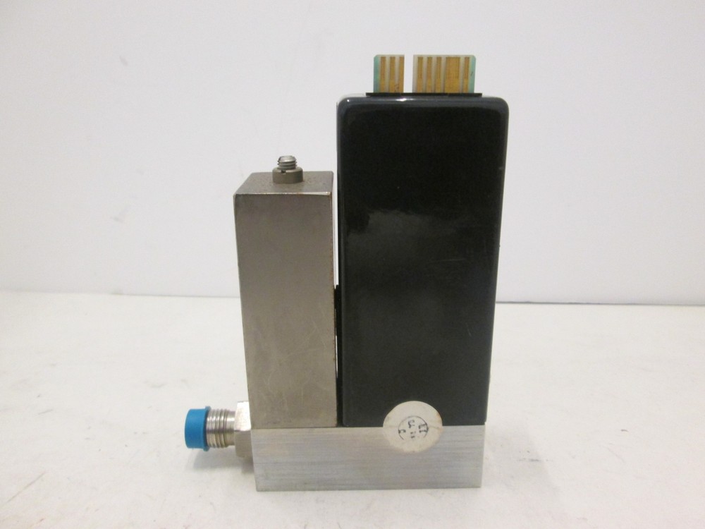 Unit UFC-1100A, Mass Flow Controller MFC, N2, 5 SLM, Used