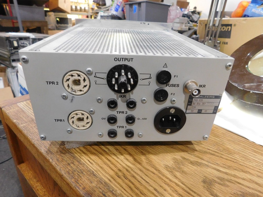 Balzers Model: PKG 020 Pirani - Cold Cathode Gauge Controller