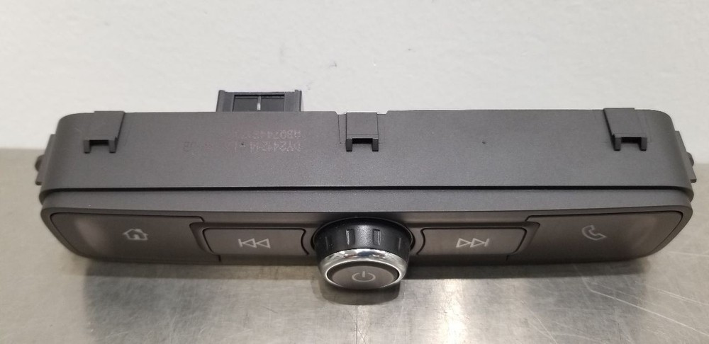 25 CHEVY SILVERADO 1500 RADIO AUDIO CONTROL PANEL 42565560