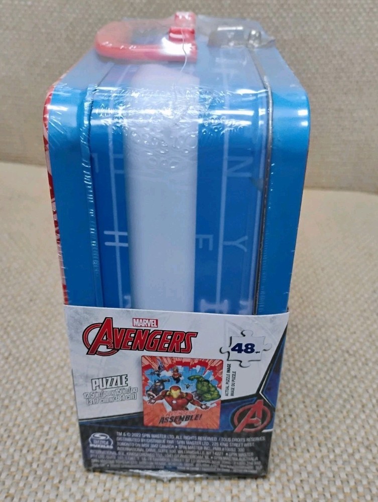 AVENGERS ASSEMBLE! LUNCH BOX W/48 PIECE PUZZLE SEALED