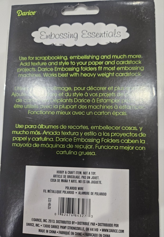 DARICE EMBOSSING ESSENTIALS EMBOSSING FOLDER Polaroid Wire