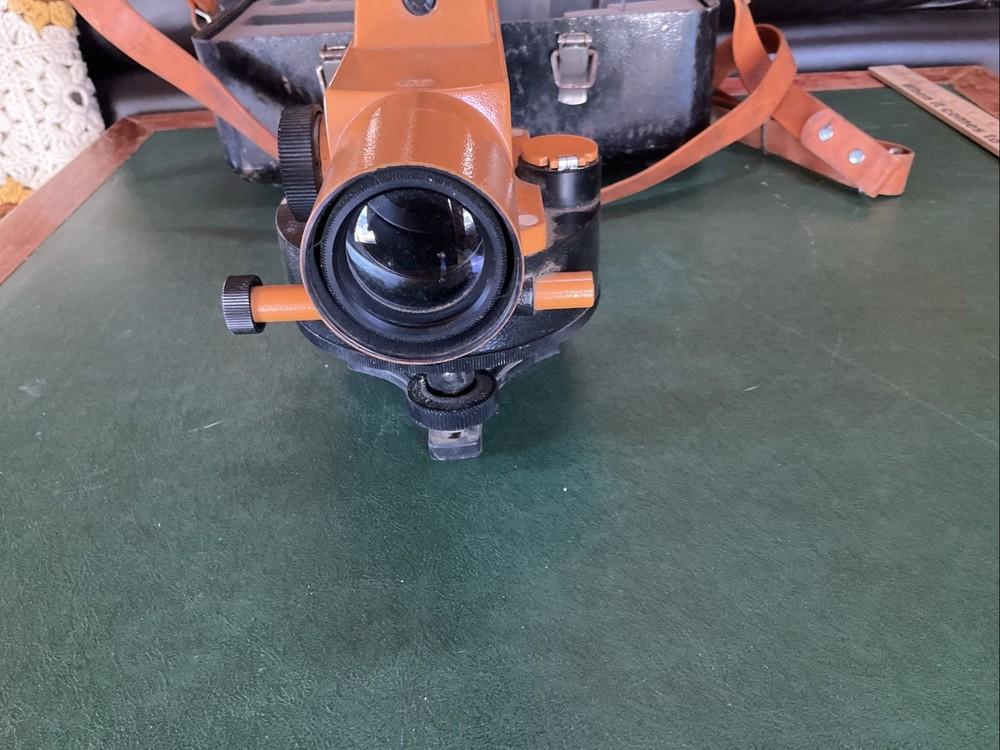 Berger Standard AK-1 Automatic Level Surveying Instrument w/ Case Untested