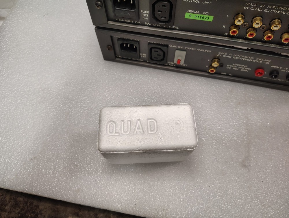 QUAD control unit 34, power amplifier 306 and Tuner FM4