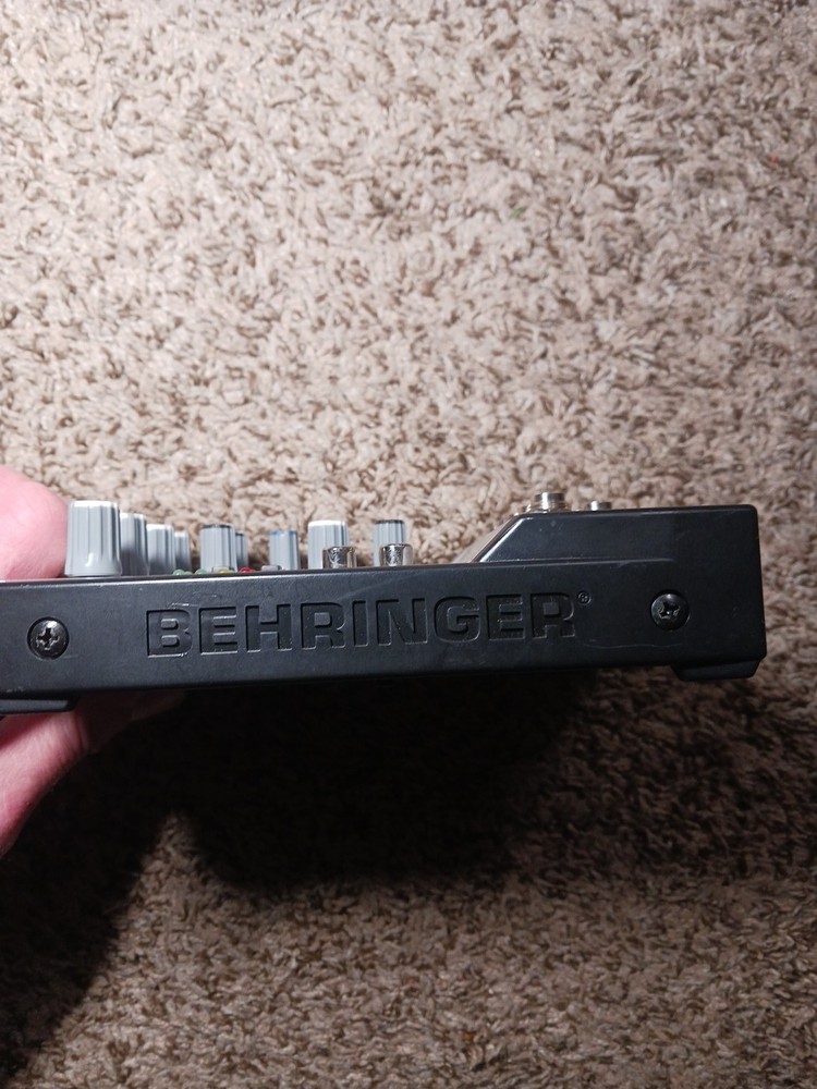 Behringer Europack UB502(untested)