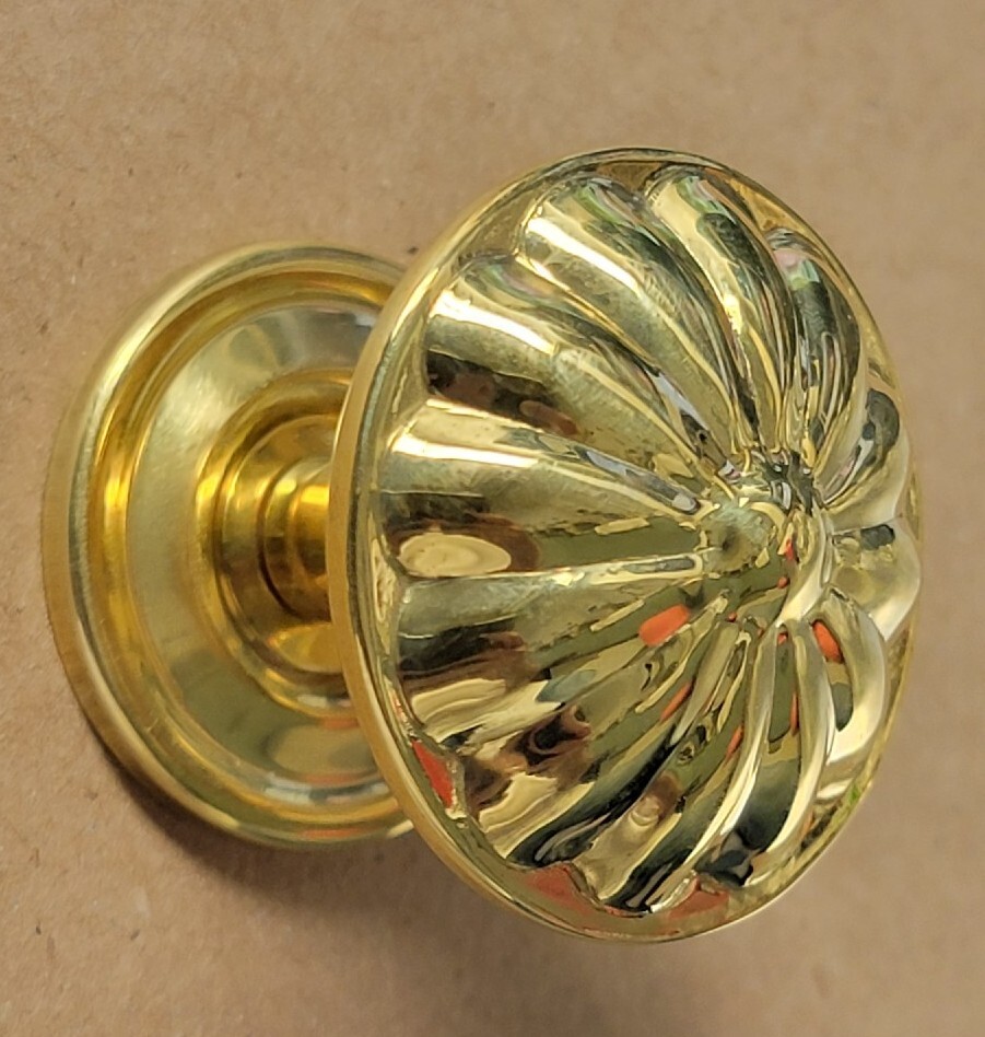 NOS Solid Brass 1.5" HERITAGE ROUND Knob With Escutcheon