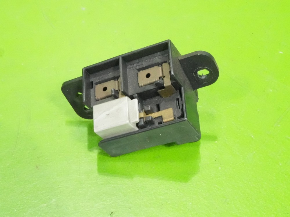 94-01 Integra OEM glovebox storage compartment light lamp switch