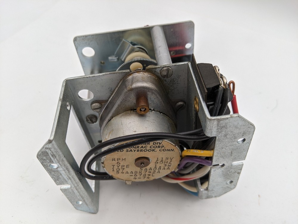 Cramer 10020 Timer Silver Time Range 60 Second 115 Volt 1.3 Watt 60Hz 6 RPM