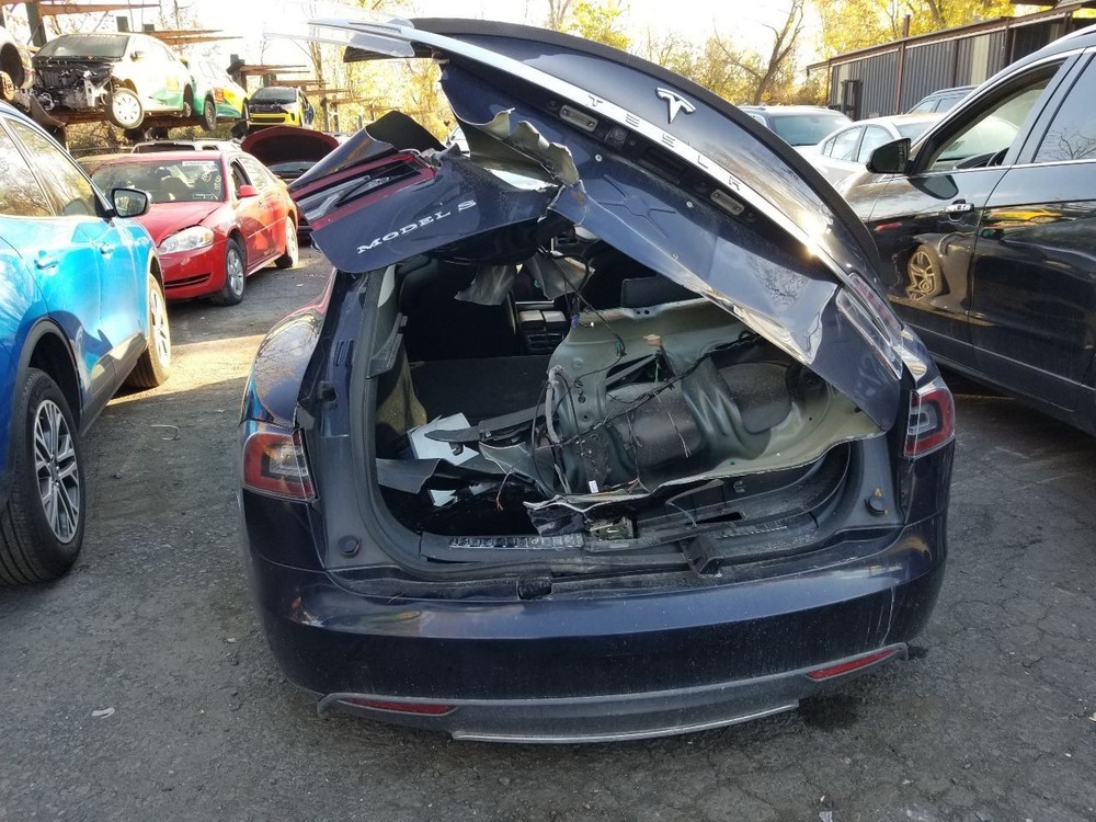 TESLA S 2012 Quarter Glass 5007191