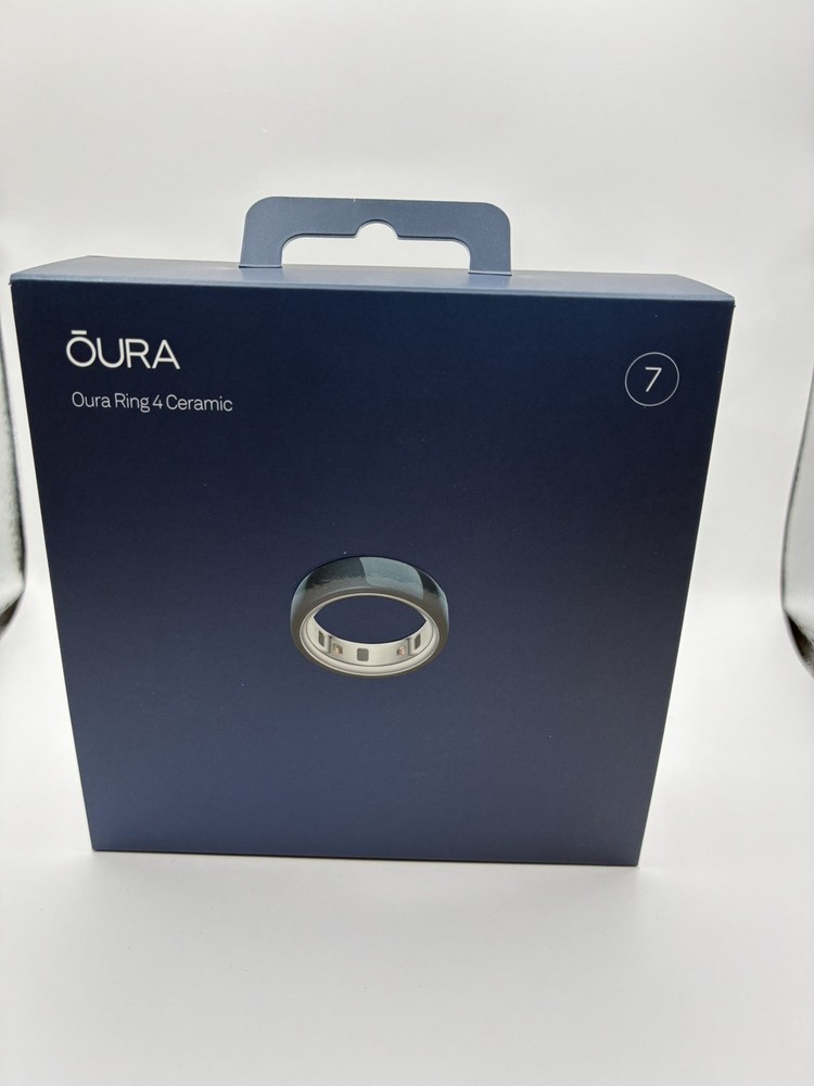 Oura Ring Gen 4, Ceramic Midnight Size 7 BRAND NEW