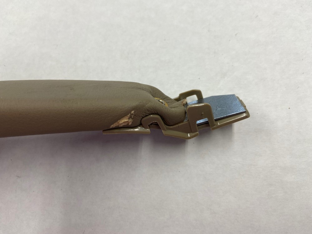 03-11 Lincoln Town Car Designer Door Panel Pull Strap Handle Beige