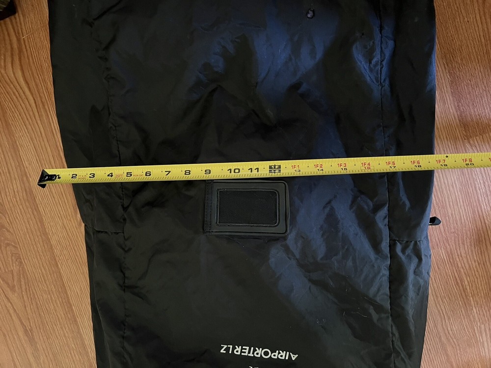 osprey airporter Liz Black Large (Read Description)